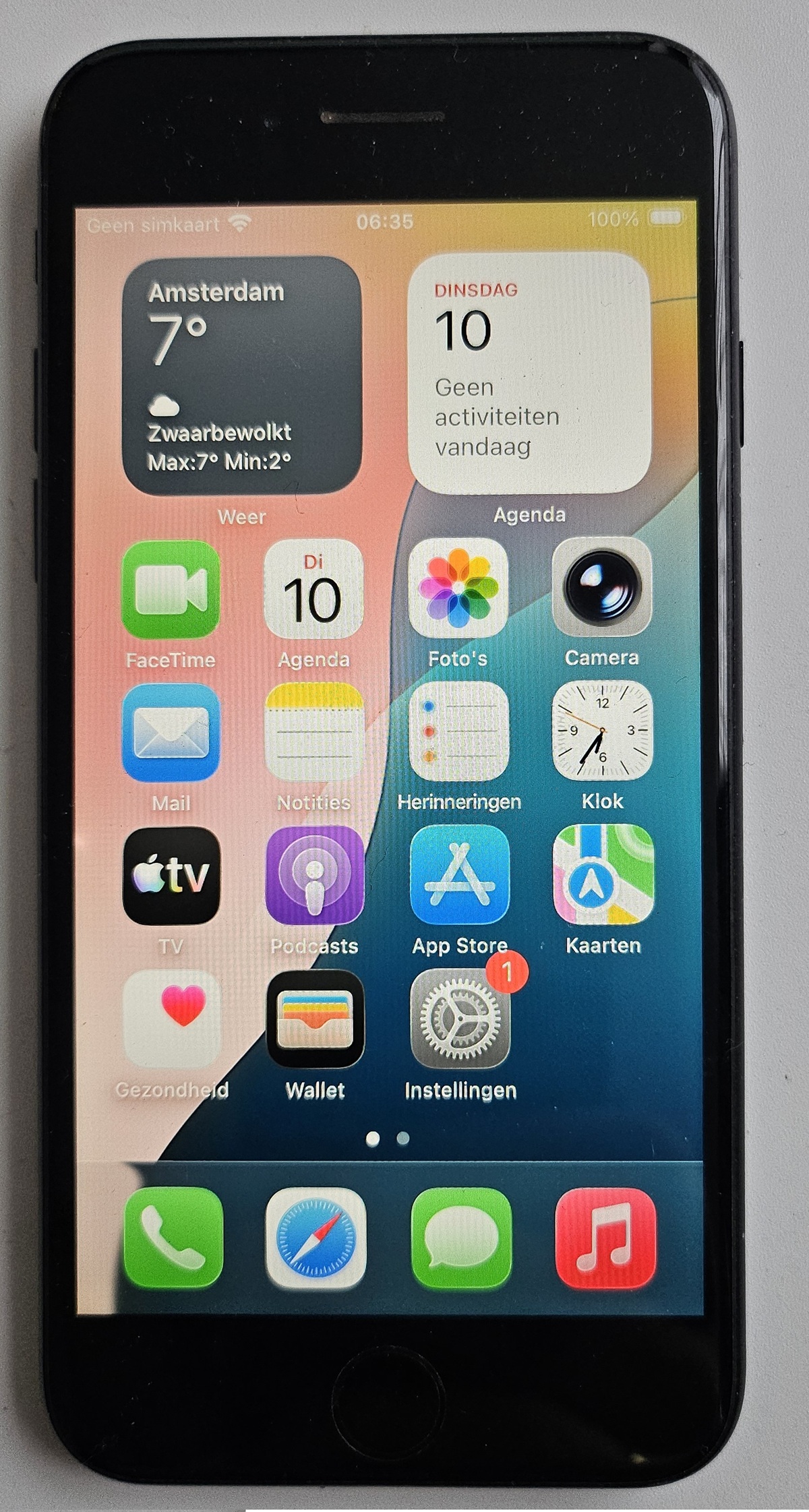 Apple IPhone SE zwart